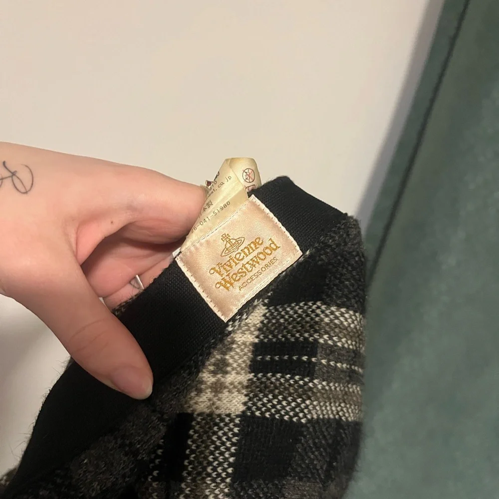 Vivienne Westwood beret - Picture 2 of 3